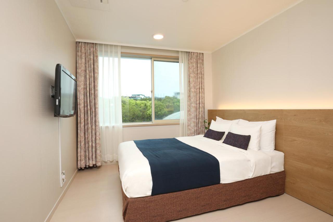 Bloom Hotel Чеджу Екстериор снимка