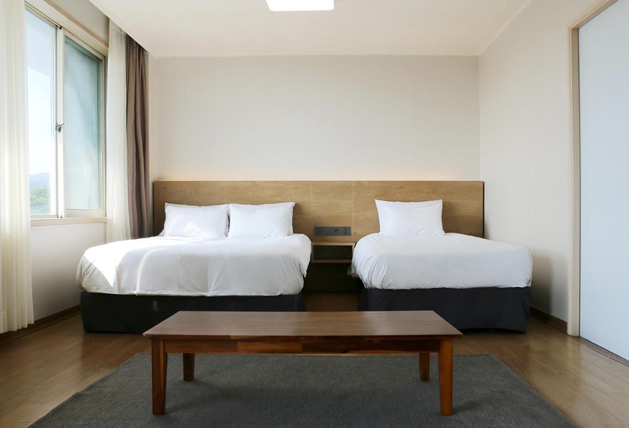 Bloom Hotel Чеджу Екстериор снимка