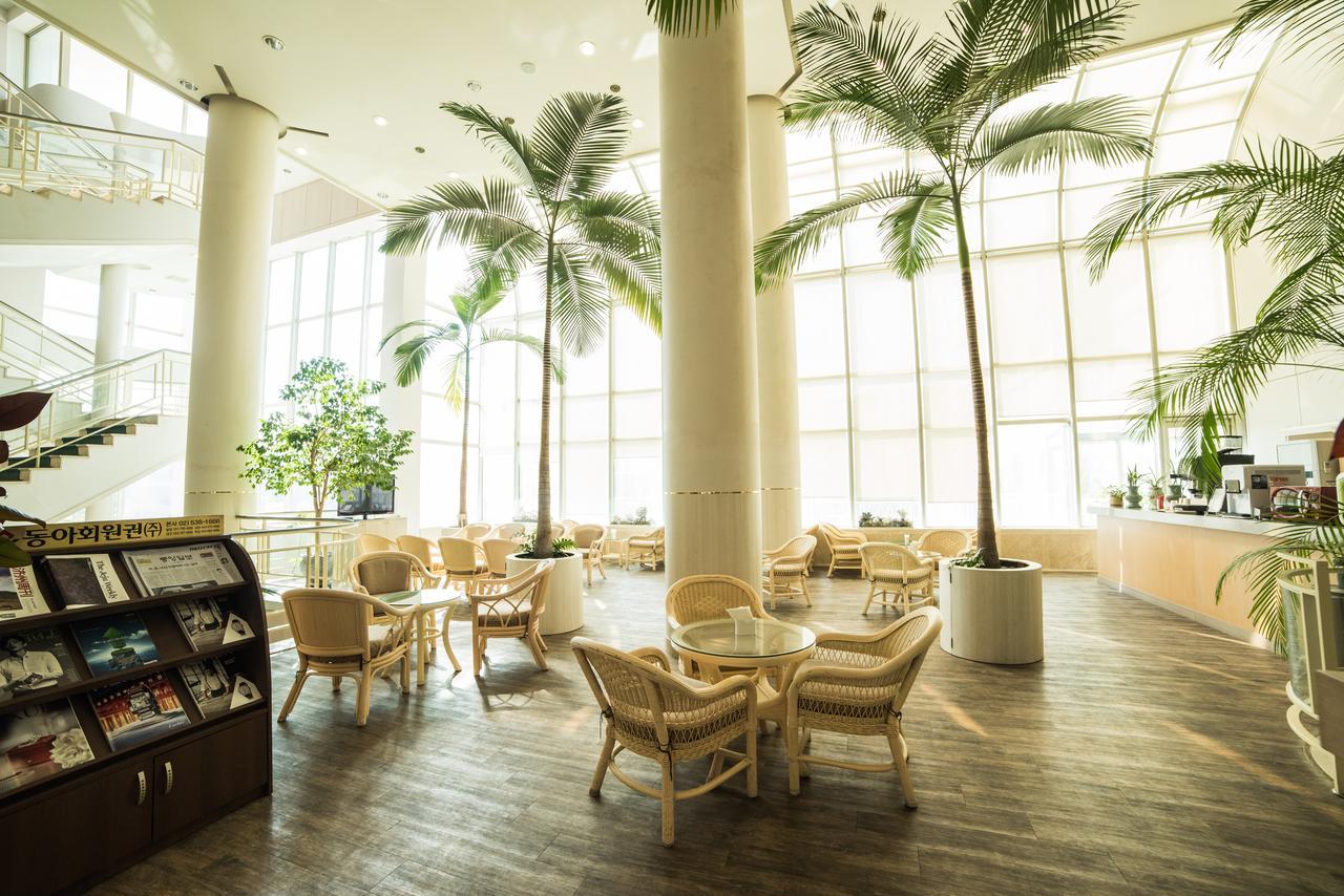 Bloom Hotel Чеджу Екстериор снимка
